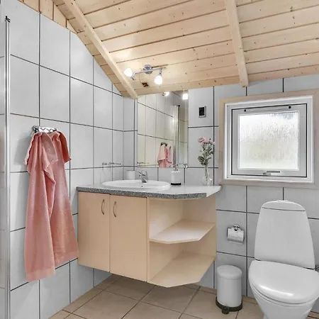 Σπίτι διακοπών 4 Bedroom Lovely In Juelsminde